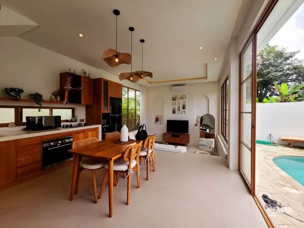 Villa design mediteranian dijual di Munggu.