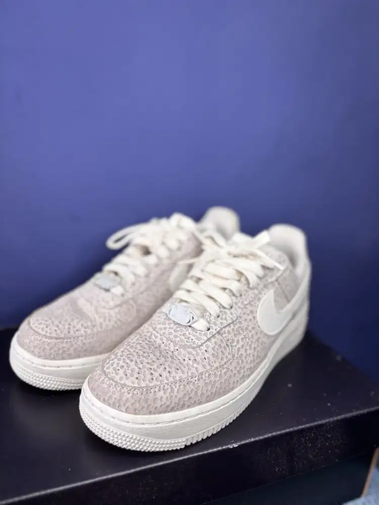 Sepatu Nike Air Force 1 '07 PRM Phantom Metallic Silver Sail