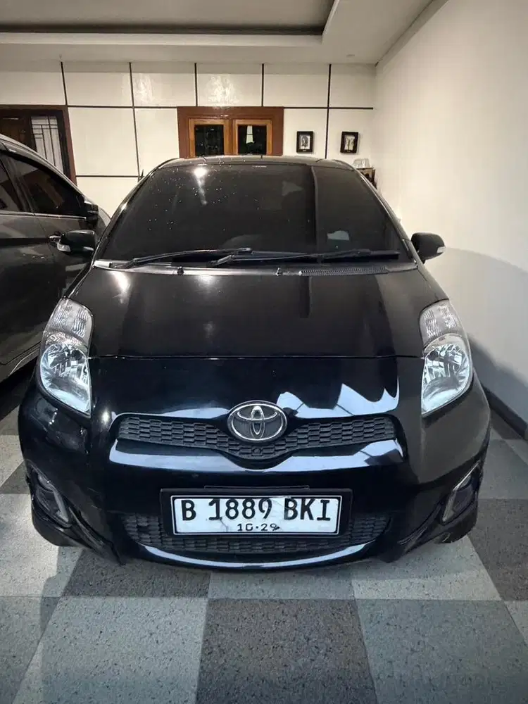 Toyota Yaris S 1.5 AT 2013 Matic – Terawat, Siap Pakai, Nego