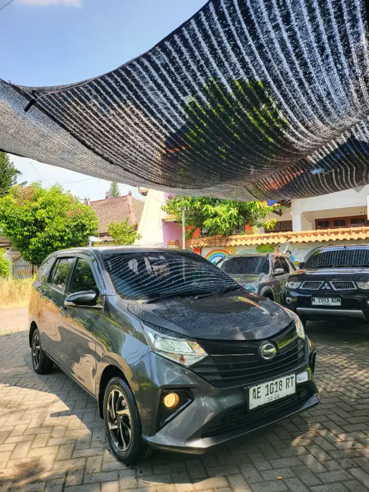 [Gress Mobil Kutisari]Sigra R Deluxe 1.2 AT Tahun 2023