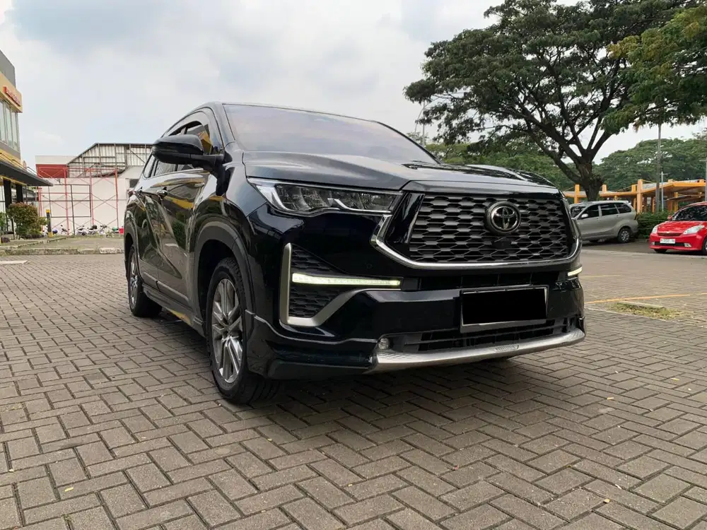 PROMO!! TOYOTA INNOVA ZENIX Q HYBRID MODELISTA 2.0 AT MATIC 2023 HITAM