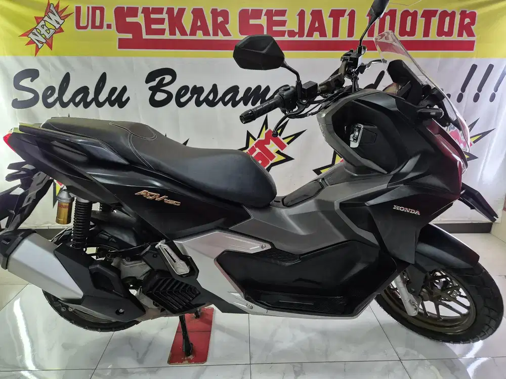 All New ADV 160 Key ABS hitam super