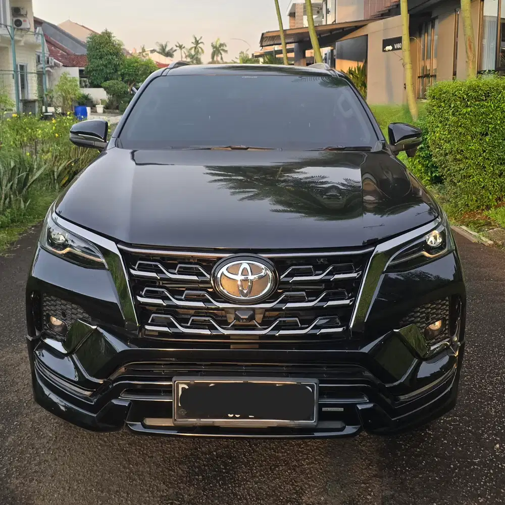Toyota Fortuner 2.8 GR Sport AT