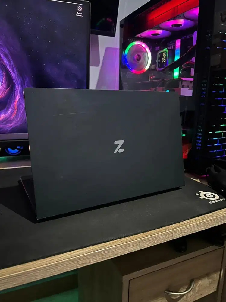 Laptop Zyrek Notebook L book