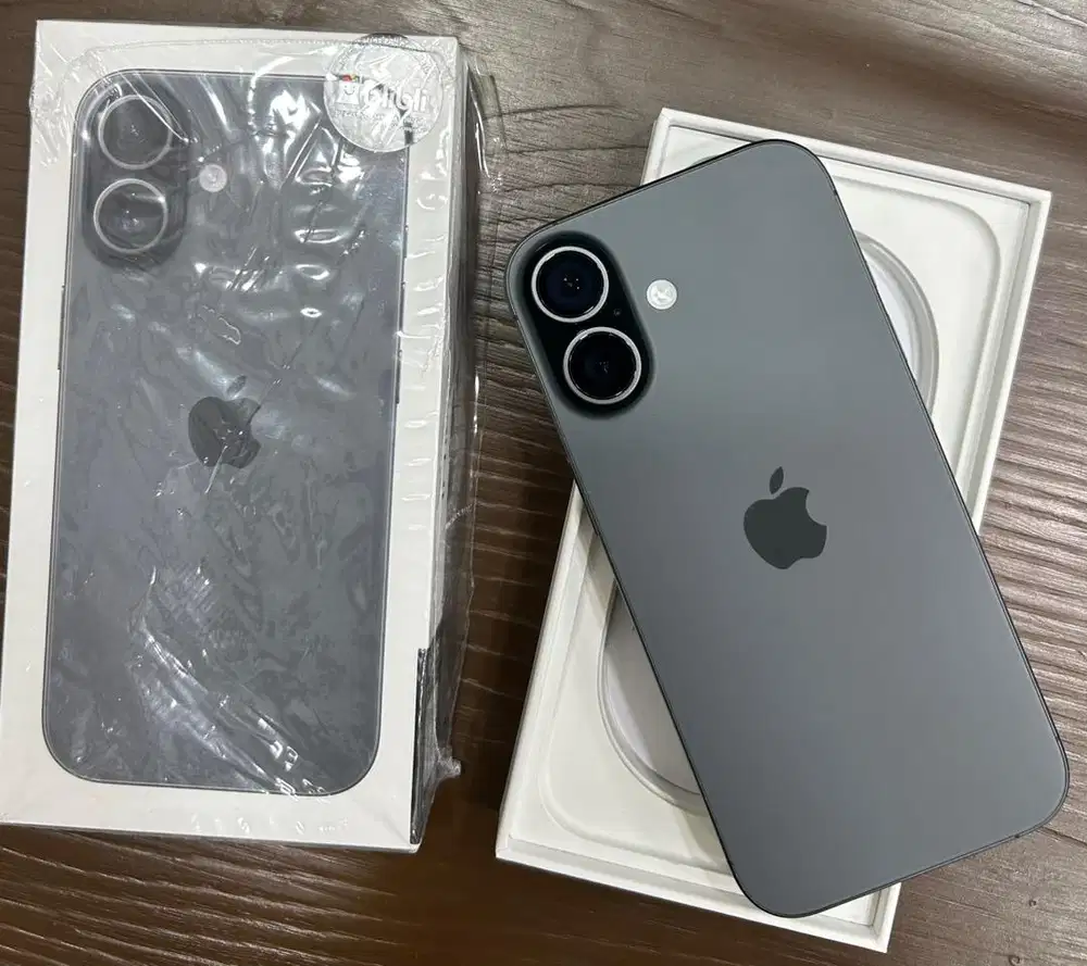 Iphone 17 256gb black masih garansi ibox normal fullset