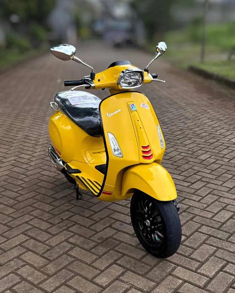 JUAL MURAH VESPA SPRINT S 150 iGET ABS FACELIFT 2020 MULUS