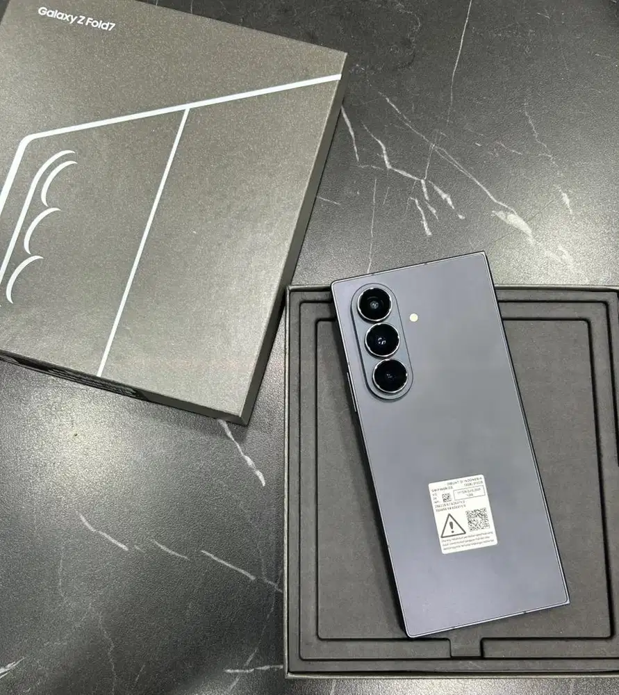 Samsung Galaxy Z fold 7 ram 12/512gb nominus fullset