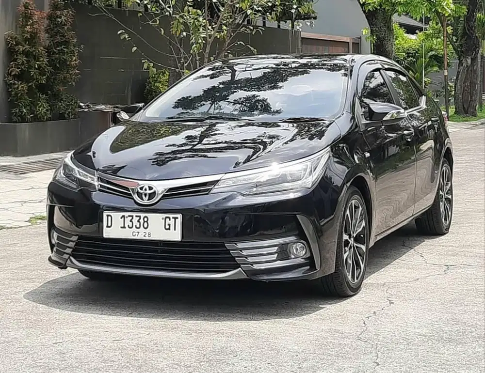 Toyota COROLLA ALTIS V 1.8 AT 2018 FACELIFTLowKM 89rb ISTIMEWA BANDUNG