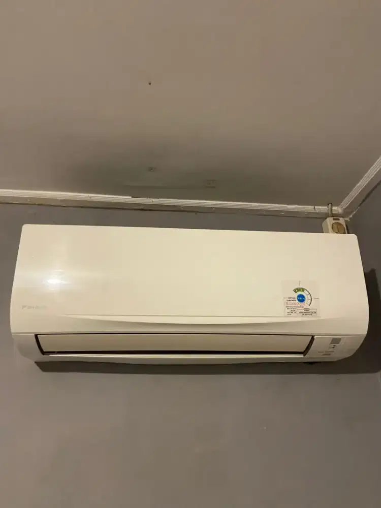 AC DAIKIN 1PK BEKAS