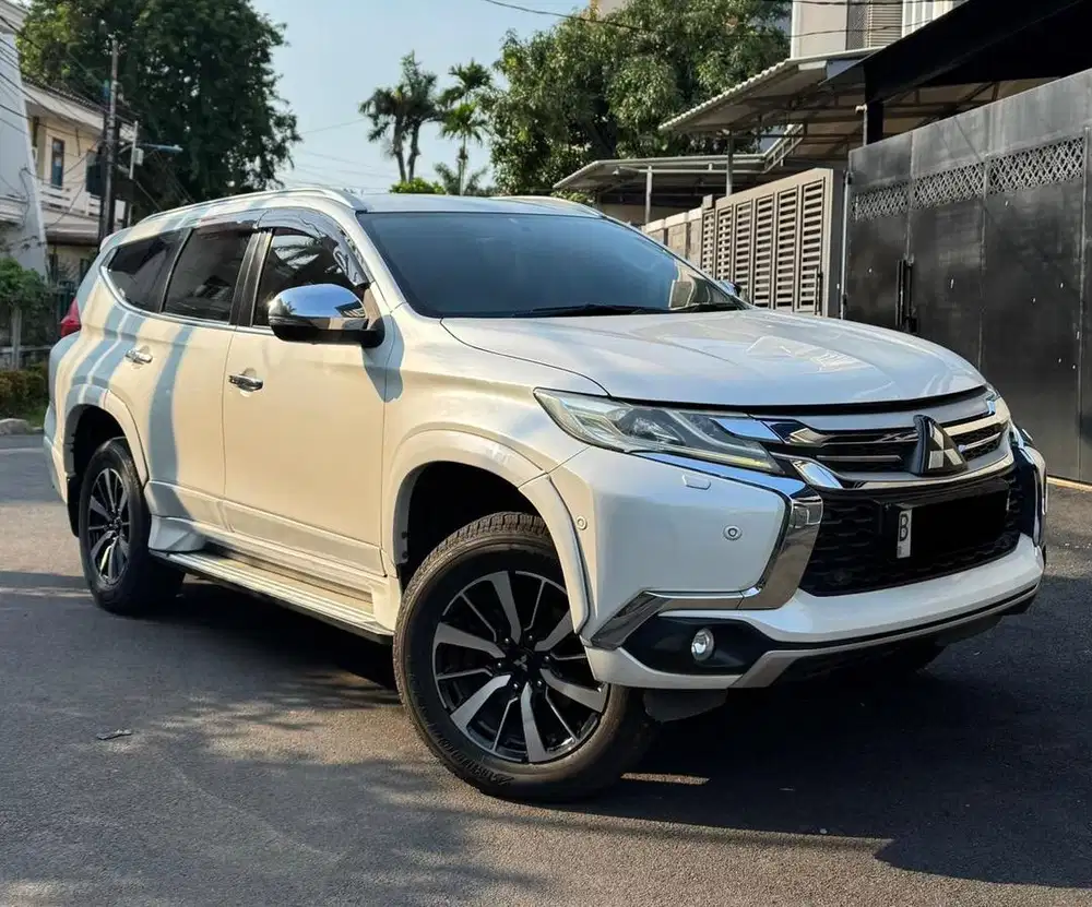 Di jual pajero sport dakkar ultimate thn 2017