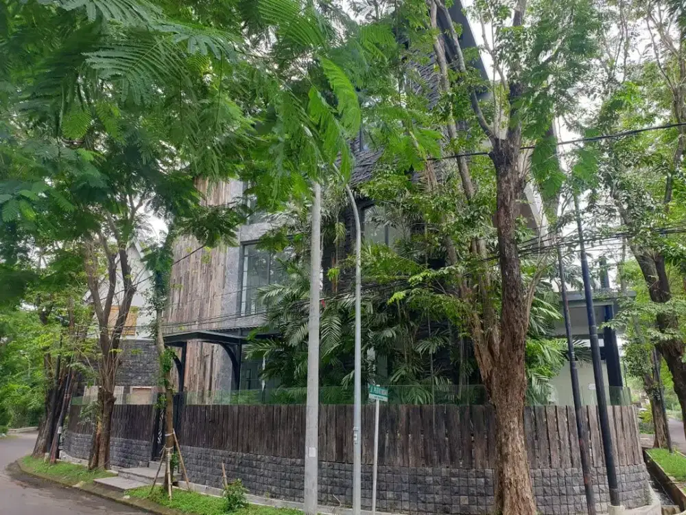 Dijual/Sewa Gedung Gress 4 Lantai Super Mewah Raya Putat Indah, Surabaya