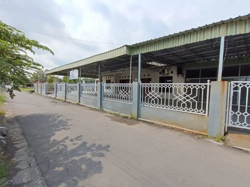 Rumah Besar disewakan di Jalan Godean km7 Sidoarum Godean Sleman