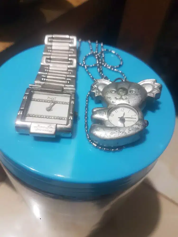 jam bandul dan jam ladies