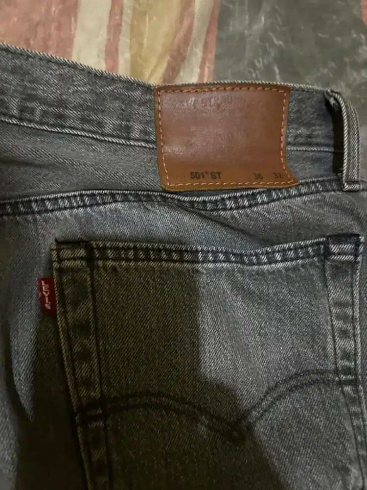 Levis 501 ST no 36 original