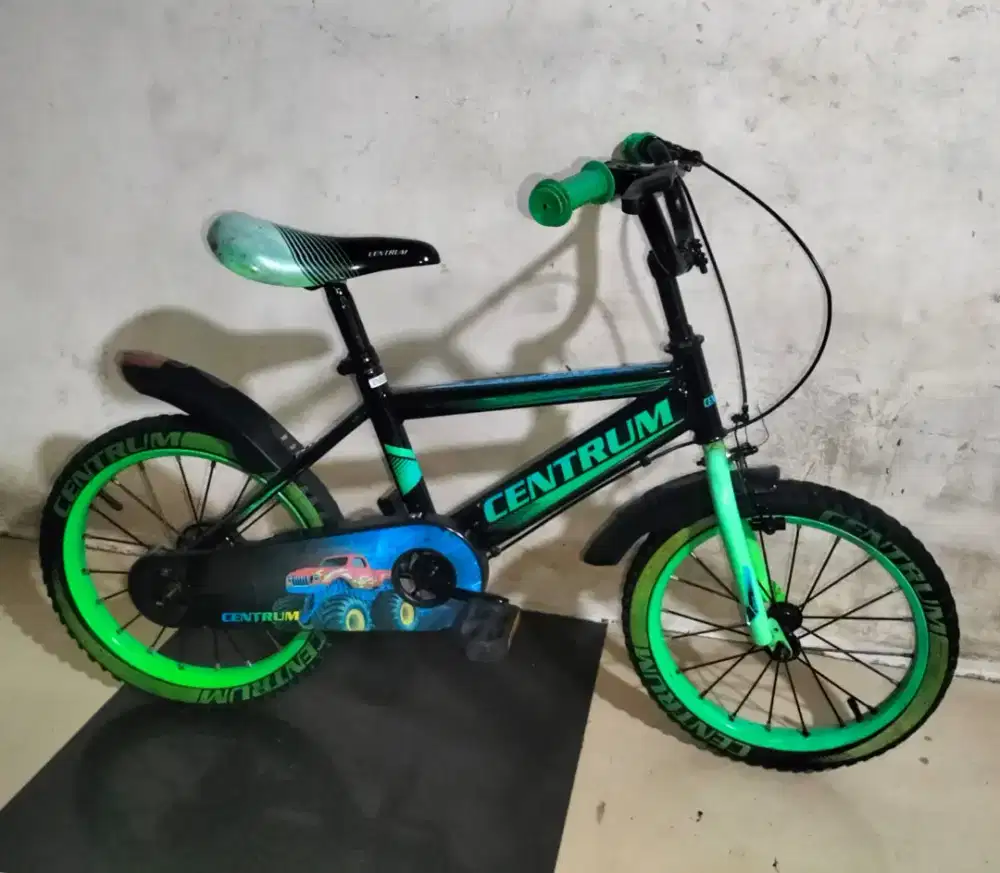 Sepeda bmk ukuran 16 untuk usia 5 6 7 tahun