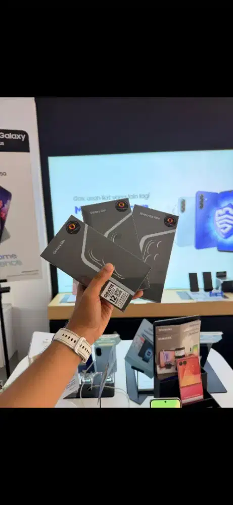 SAMSUNG GALAXY S26 SERIES