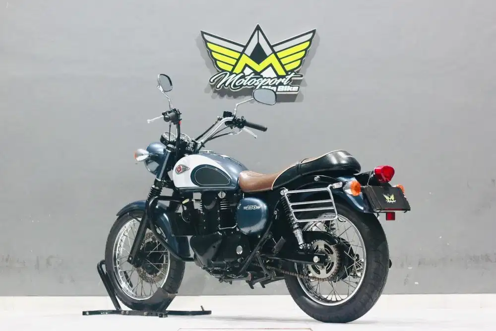 Kawasaki w250 2019 like new mesin sehat unit siap pakai aja bro