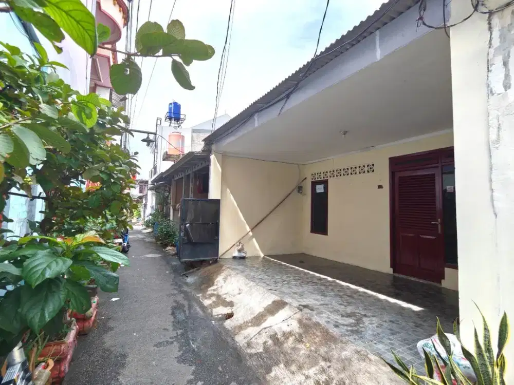 Disewakan rumah baru renovasi tidak berperabot di Duren Sawit Klender.