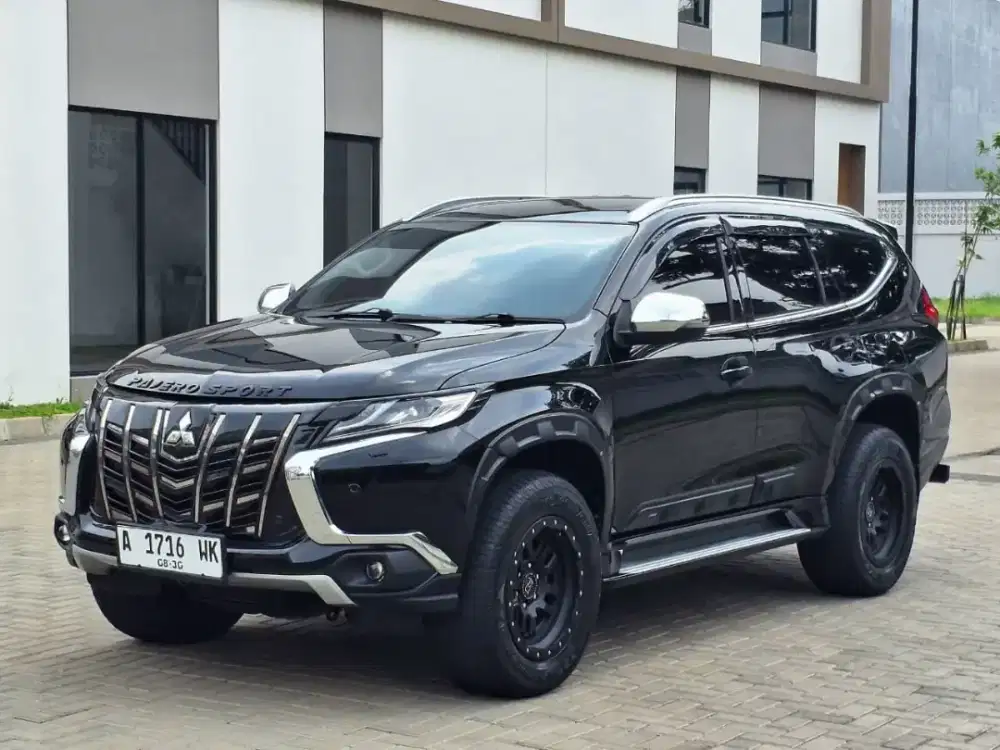Mitsubishi Pajero Dakar 4x2 Automatic 2019 Diesel  Hitam Metalik