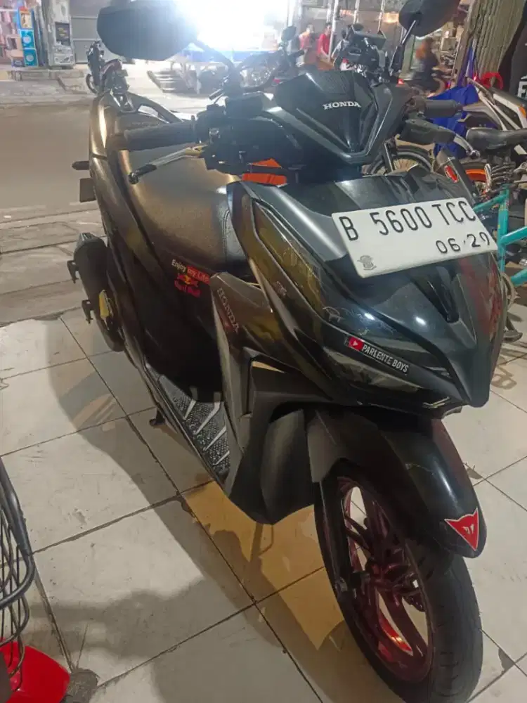 Vario 150 cc , black