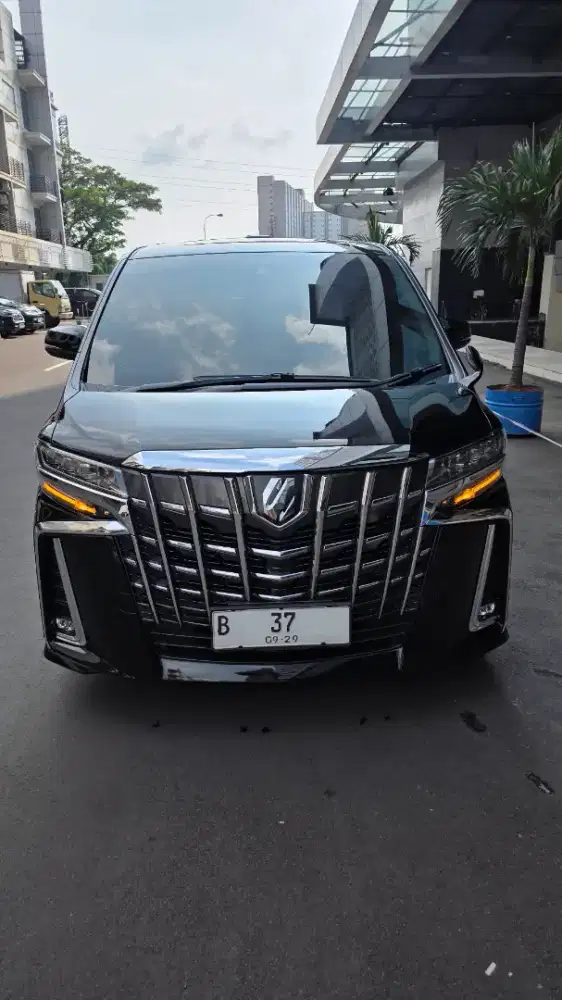 Toyota Alphard SC Premium Sound 2019 mulus terawat murah