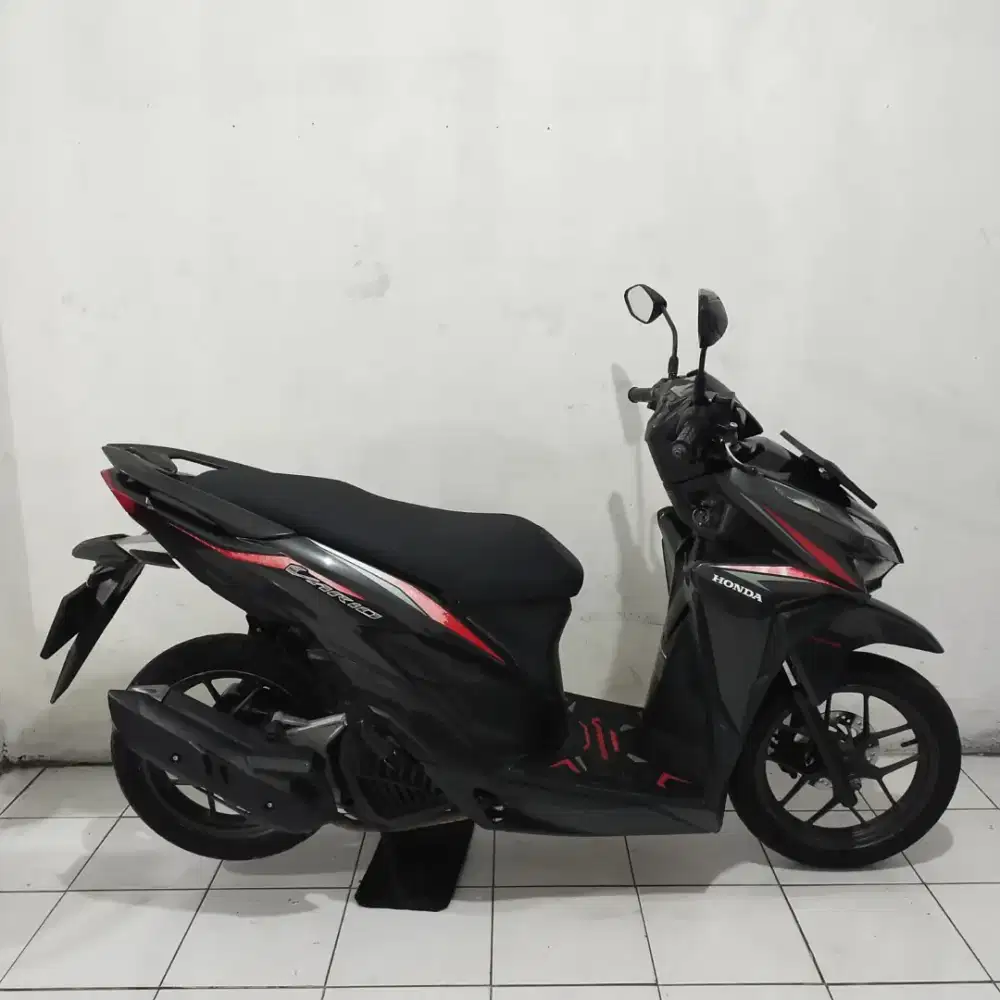 Honda Vario 125 New 2018 Bagus lengkap