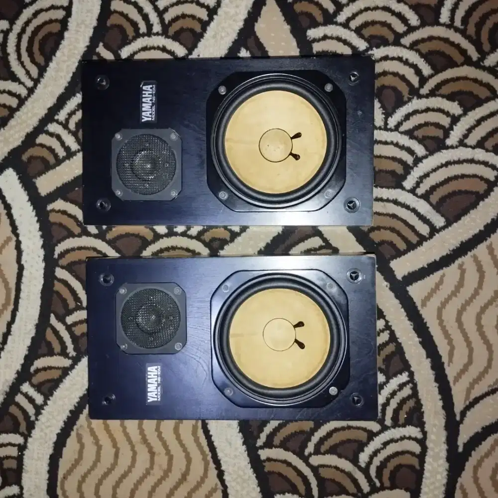 Sepasang monitor studio Yamaha NS10M rare