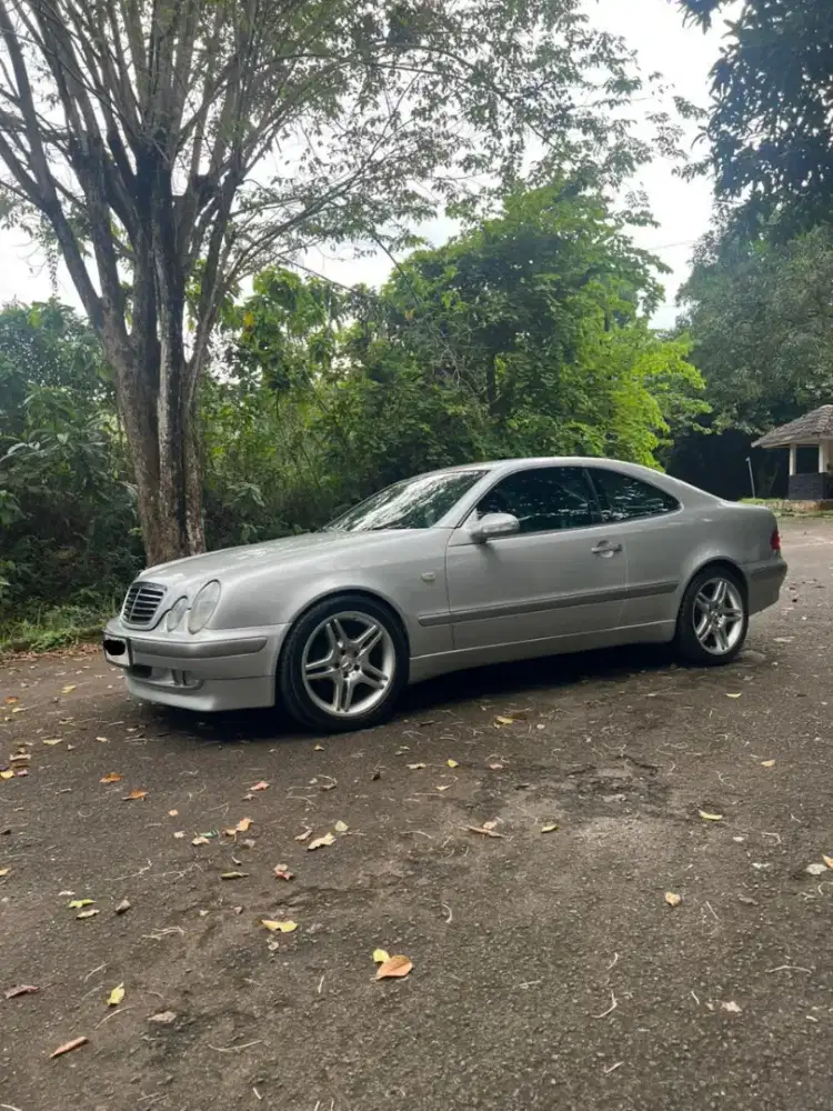 Dijual Mobil kesayangan CLK 230 Kompre