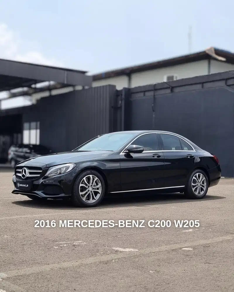 Mercedes-Benz C200 2016 Bensin