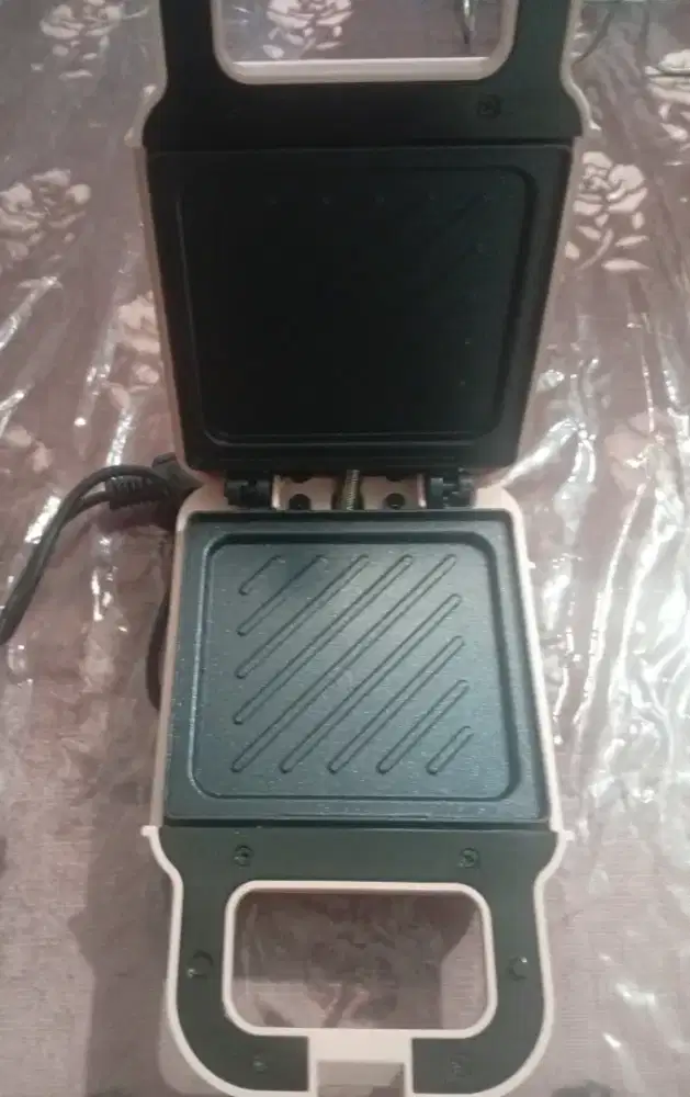 Pemanggang roti - Toaster bagus dan mulus