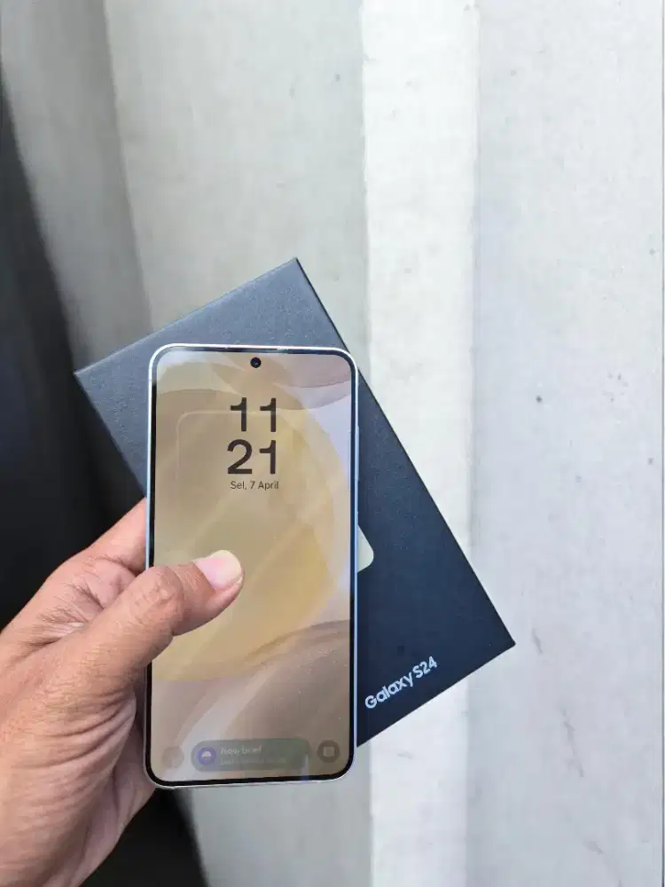 Hp samsung S24 512GB second lengkap bisa tt