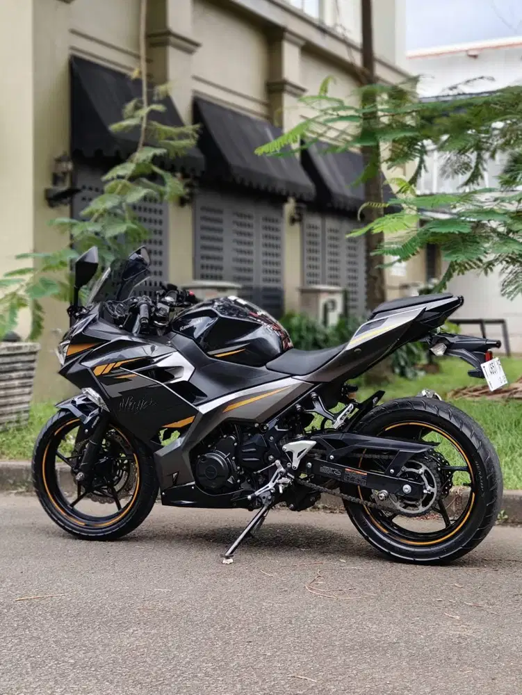 KAWASAKI NEW NINJA 250 FI ABS MDP KEYLESS 2021 GREY KM LOW PAJAK HIDUP