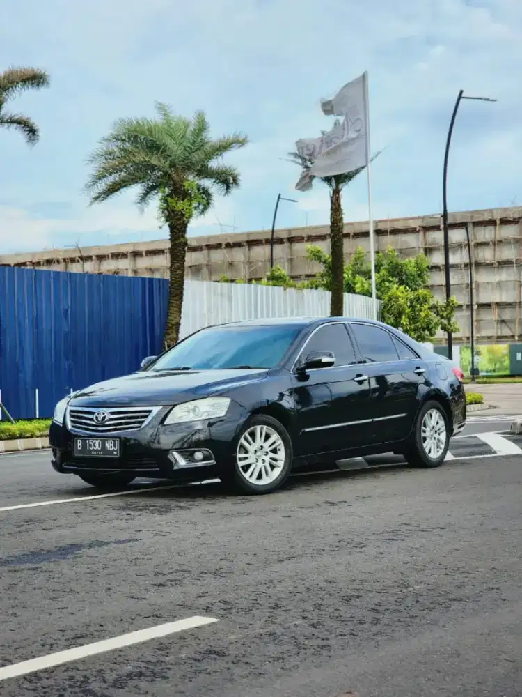 (Tdp10jt) Camry V 2.4 AT 2011 Hitam