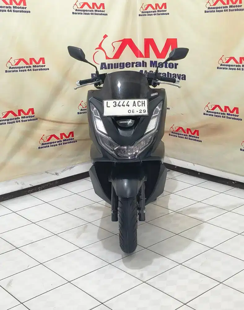 Km 7 Ribu Honda PCX 160 ABS Tahun 2024 warna Hitam