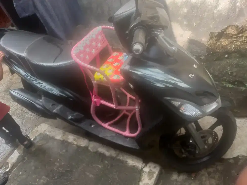 Mio smile apa adanya aja... Gak laku pakai lagi