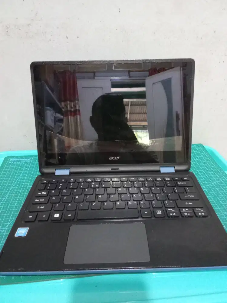 Notebook Acer Aspire R3-131T (R11)