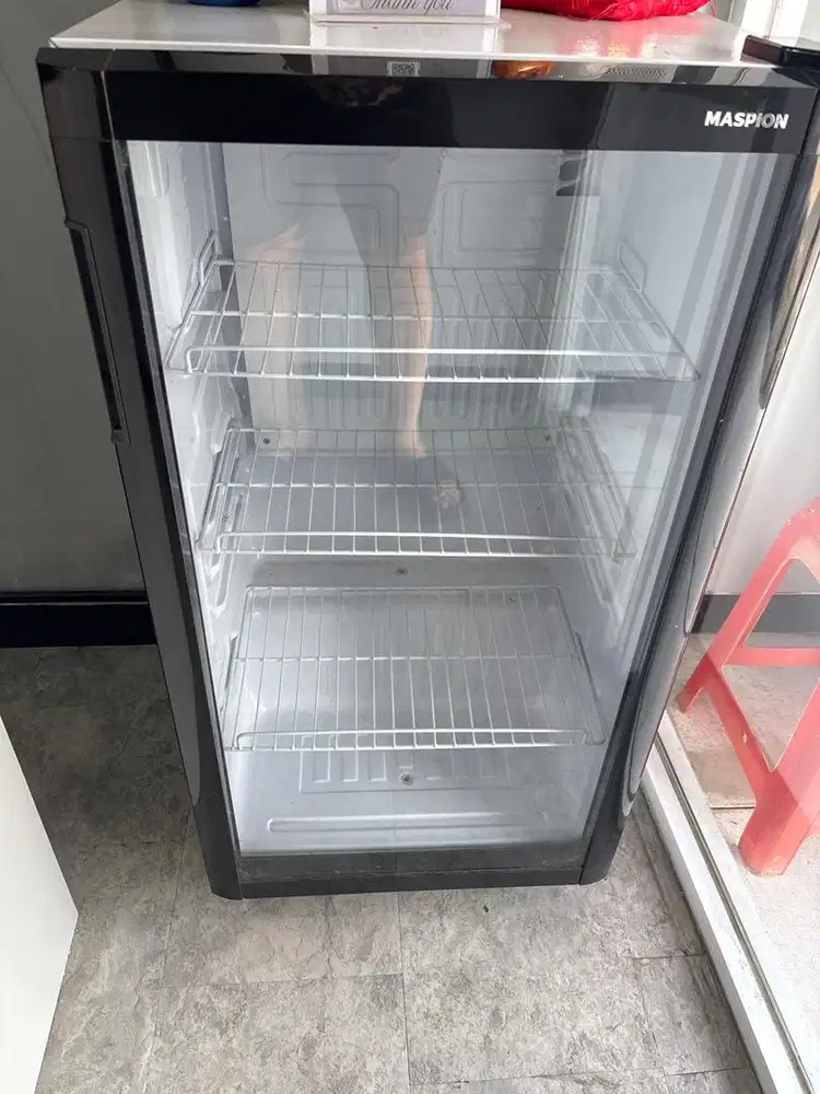 Showcase Pendingin 3 Rak Maspion