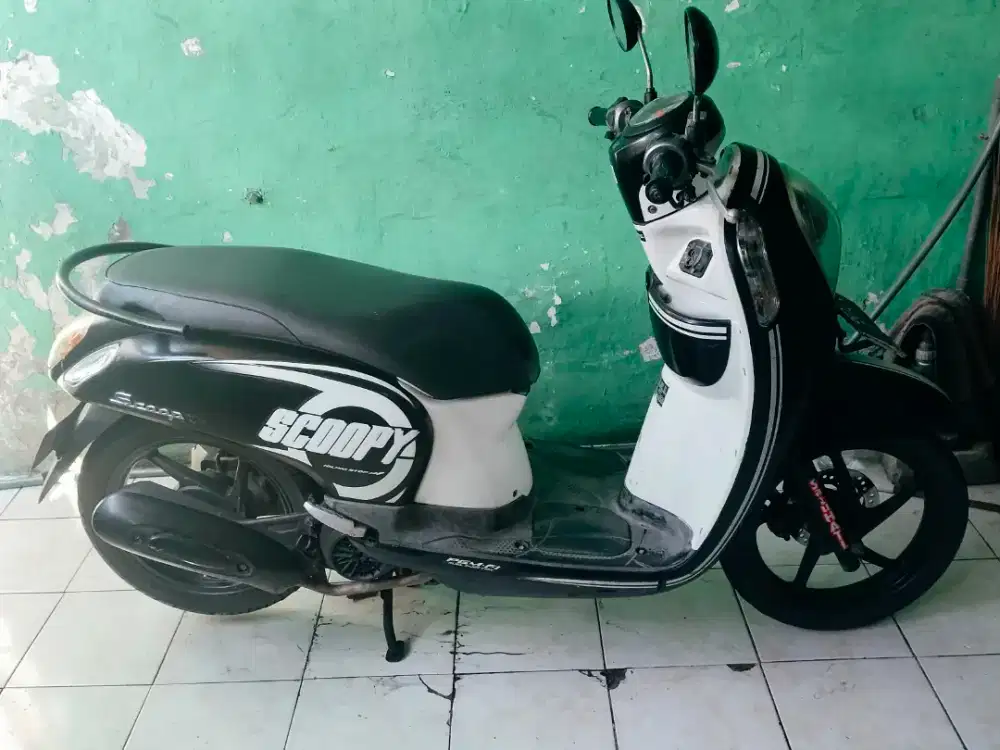 Scoopy tahun 2016 lengkap