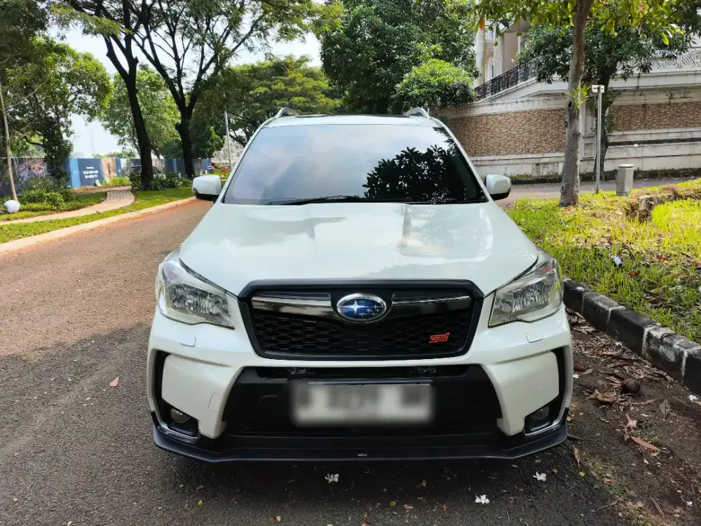 DIJUAL CEPAT TAPI SANTAI SUBARU FORESTER 2014 XT
