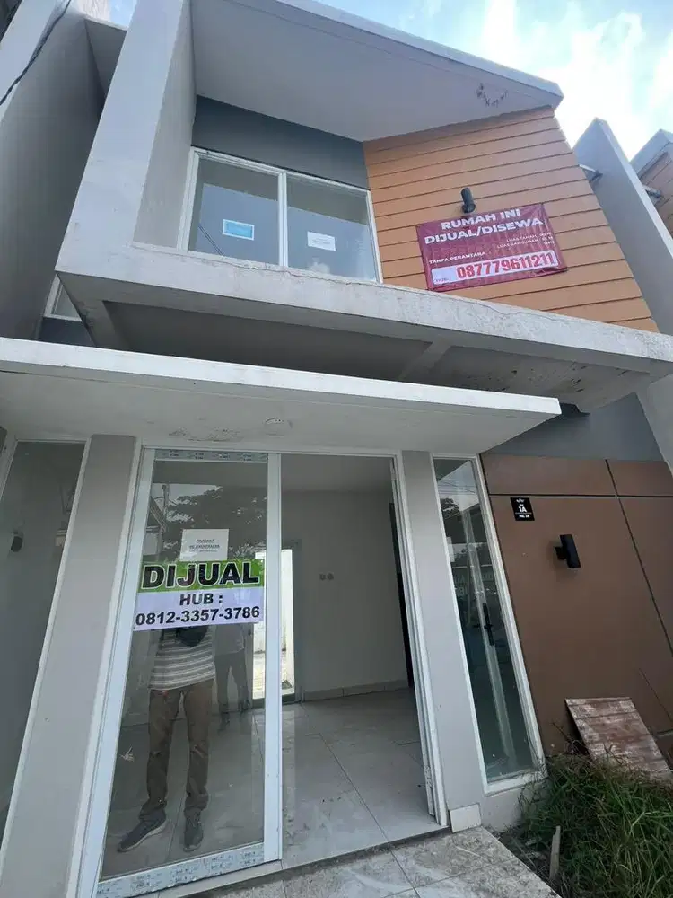 Dijual/disewakan rumah semi ruko