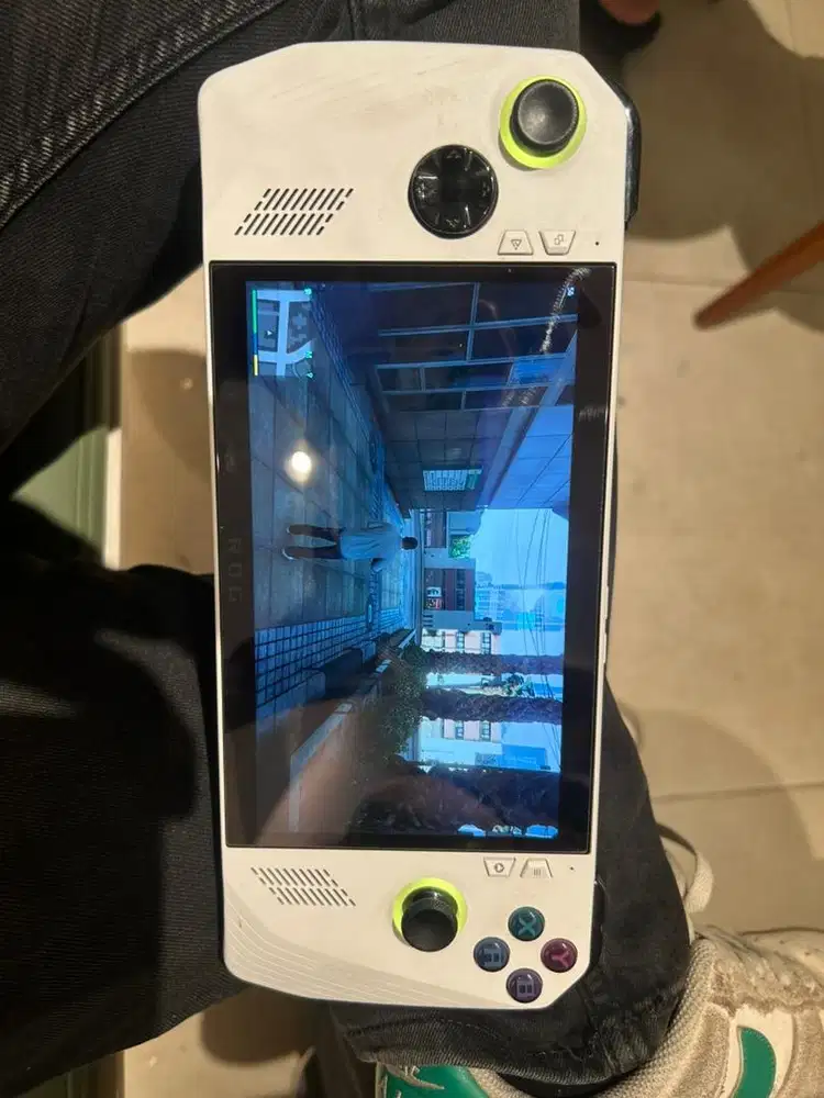 ASUS ROG ALLY Z1 EXTREME