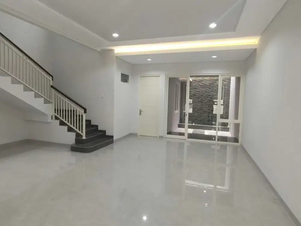 RUMAH MANYAR TIRTOYOSO New Minimalis, Siap Huni