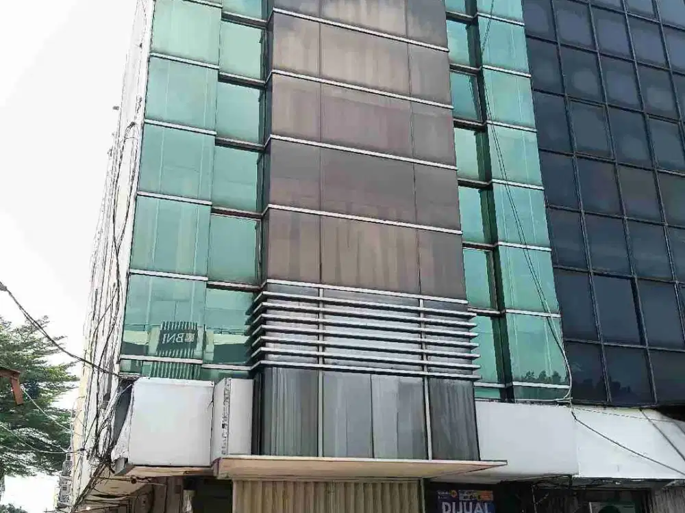 Ruko usaha Hoek bagus dan rapih 4 lantai siap pakai cocok utk kantor,bank dan lain-lain lokasi strategis ruko menghadap jalan Raya dijual Jatinegara Timur Jakarta Timur