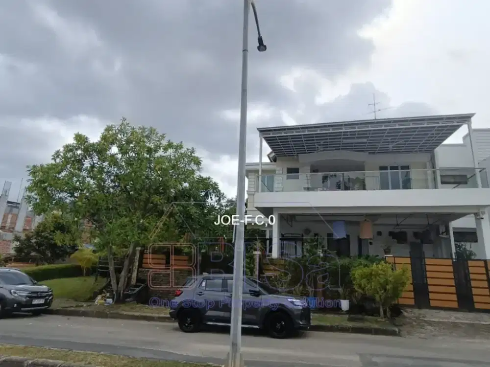Rumah Mewah di Sukajadi Lahan Luas Hadap Timur