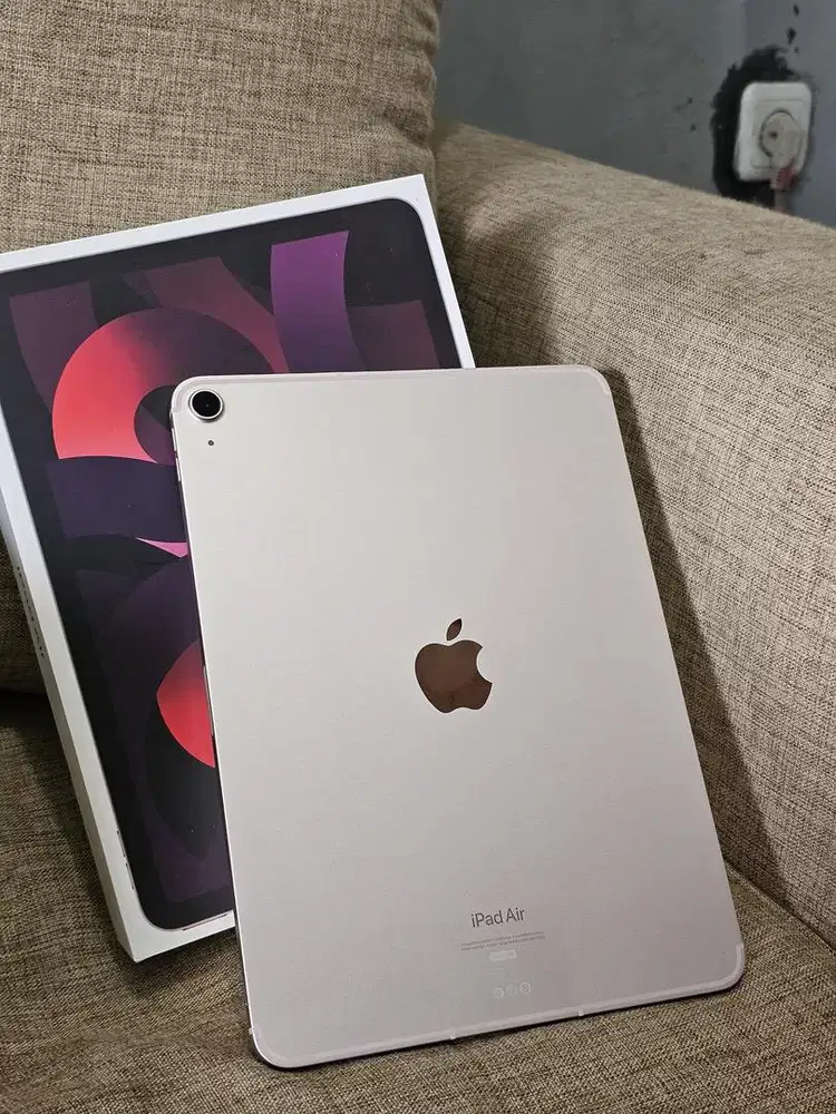 Ipad air M1 256GB wifi & seluler IBOX (mines bagian bawah bengkok)