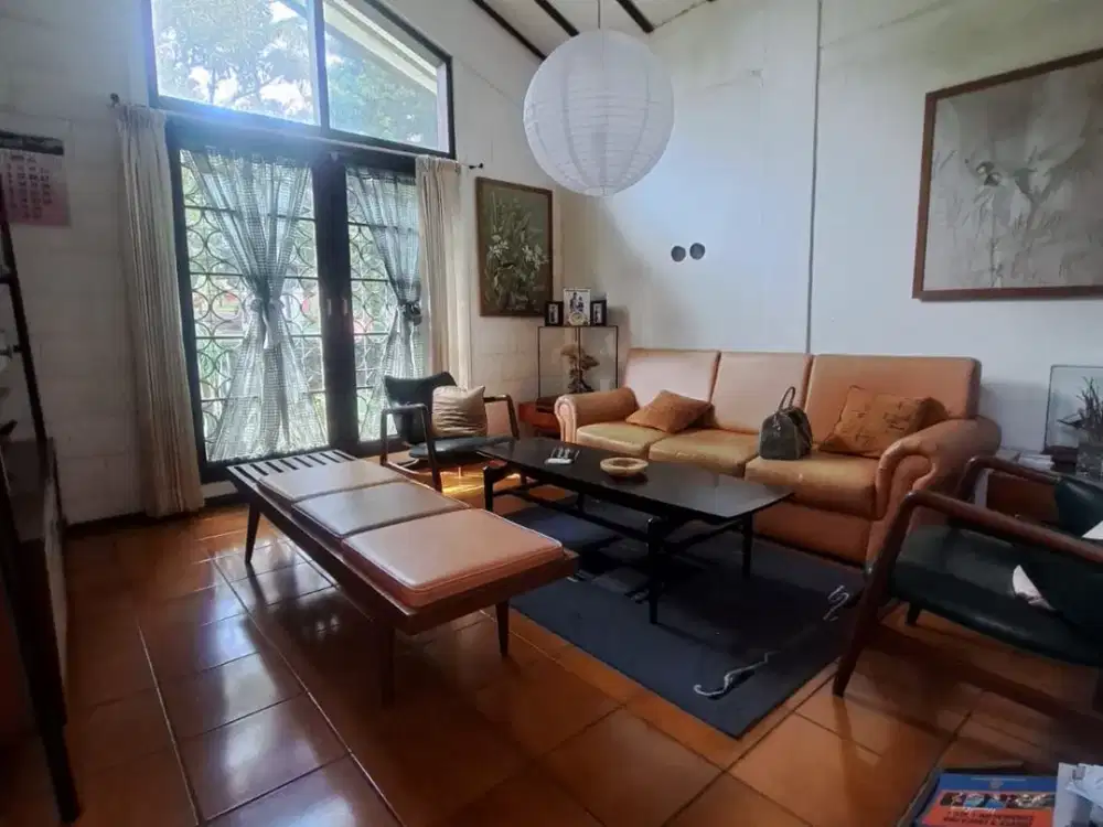 DIJUAL RUMAH DI KAWASAN ELITE SETRARIA SARIJADI BANDUNG