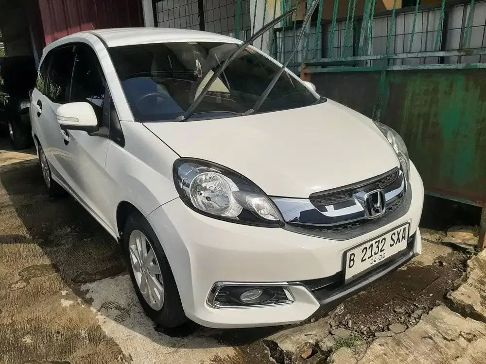 Mobilio 2015 DP 9 jt Metik
