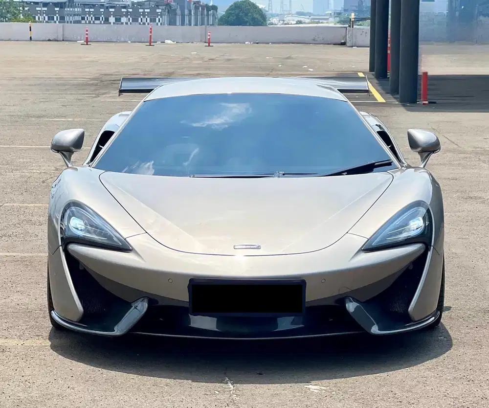 Mclaren 570s 570 s Coupe Full option 2016 Antik Low KM Murah Bekas Top