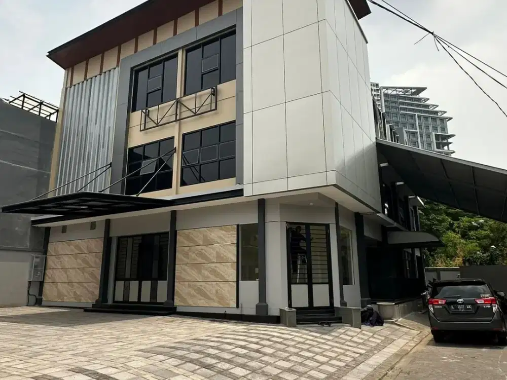 Gedung Darmo Bavarian, Bangunan 3 Lantai Ciamik Siap Pakai