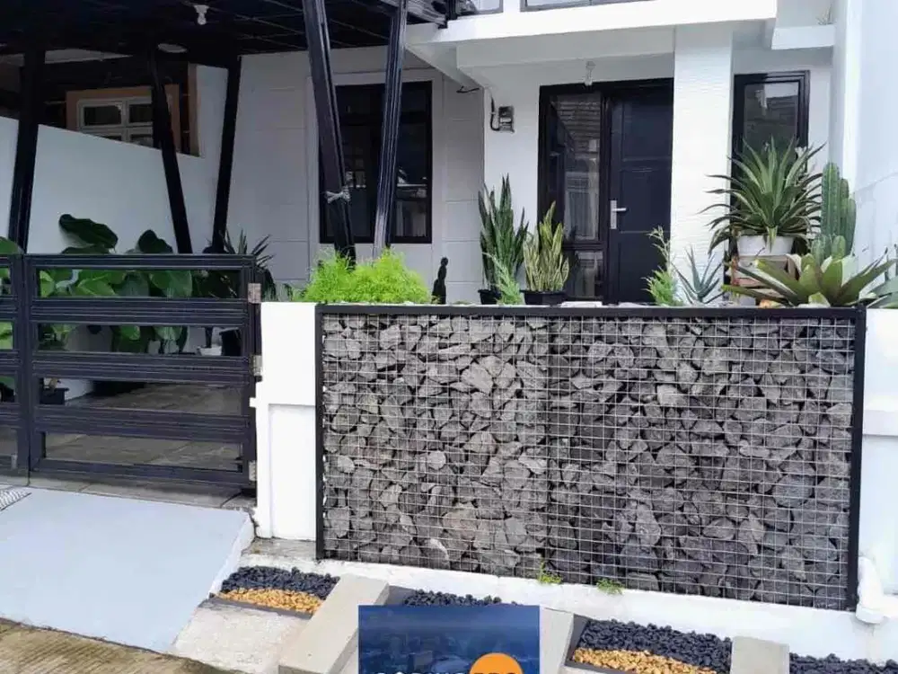 Di jual rumah cantik dengan view sangat indah berupa gunung di
Lokasi : Bukit Rancamaya  Residence Caringin  Bogor
